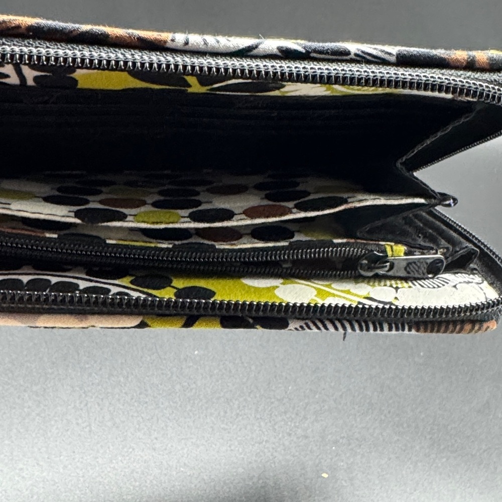 Vera Bradley Cocoa Moss Zip Around Wallet - Picture 5 of 6
